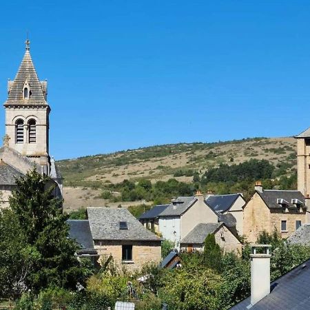 Le Gite De La Vieille Eglise De Coussergues Экстерьер фото